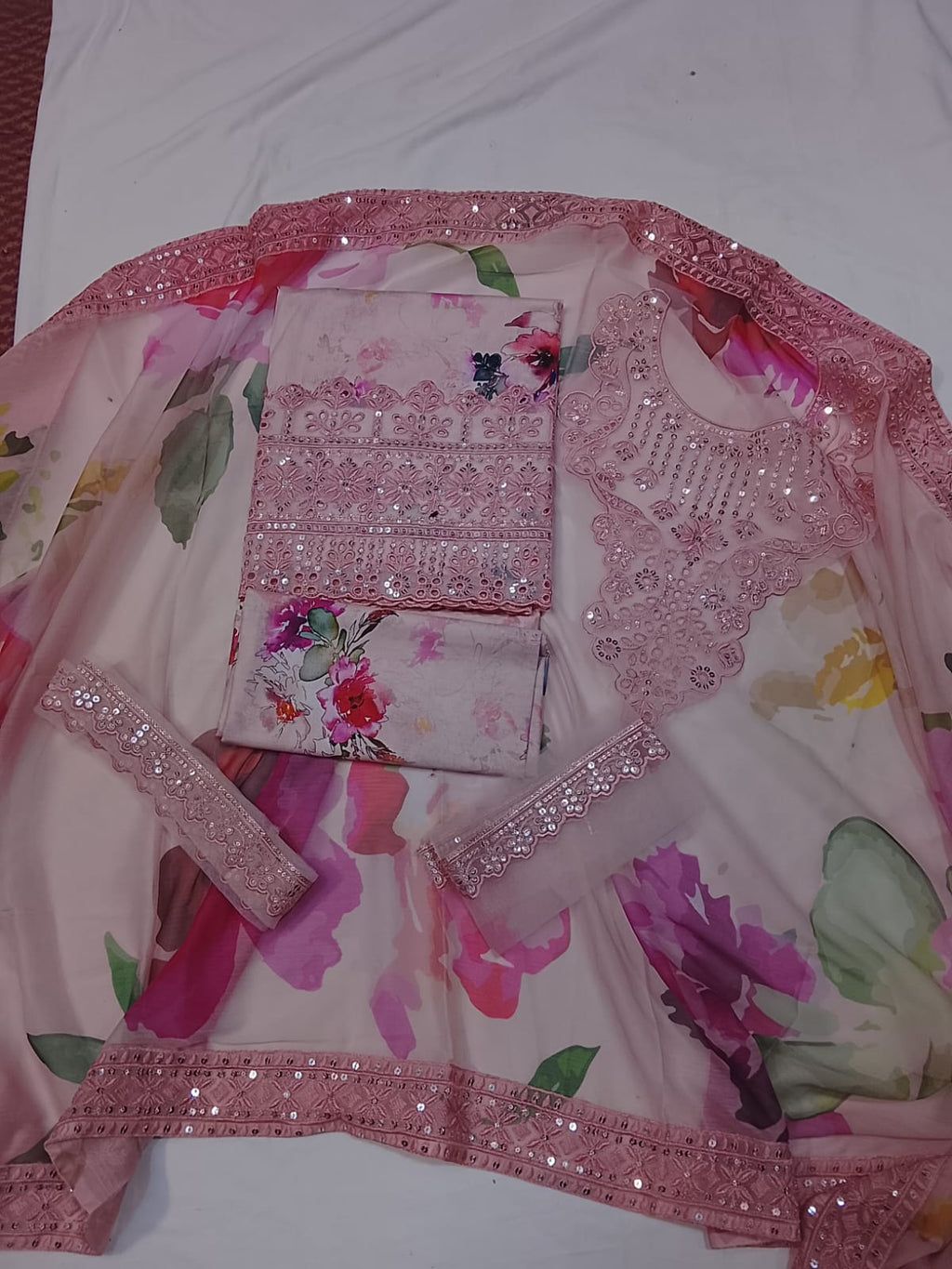 Fatma Zahra - Danish Cloth
