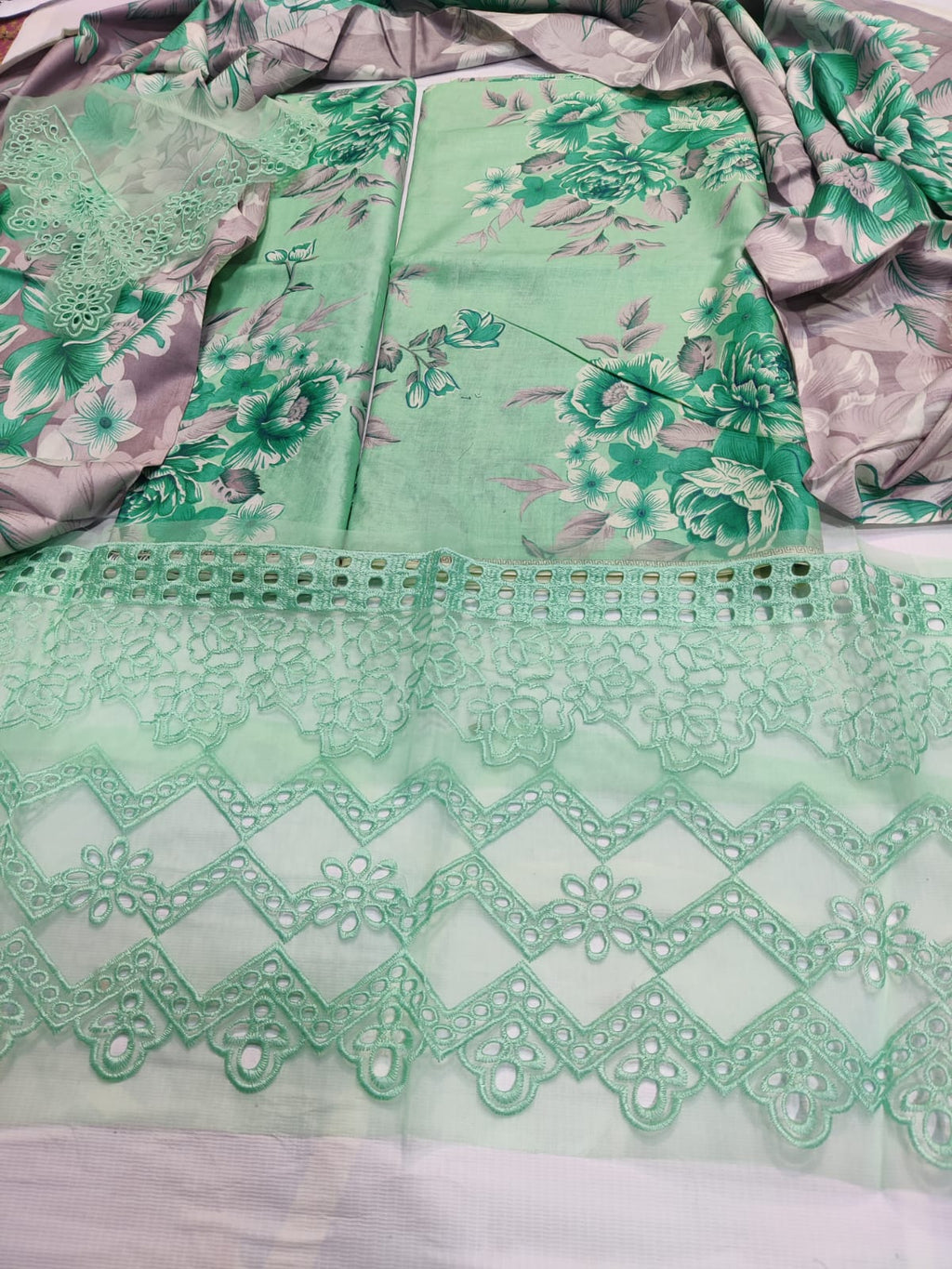 Iznik pista - Danish Cloth