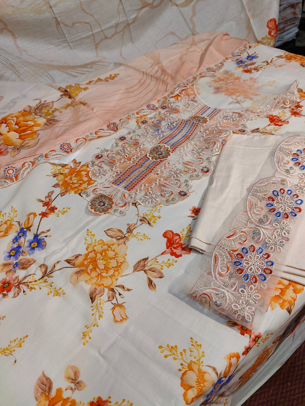 Fatima zehra lawn dupatta