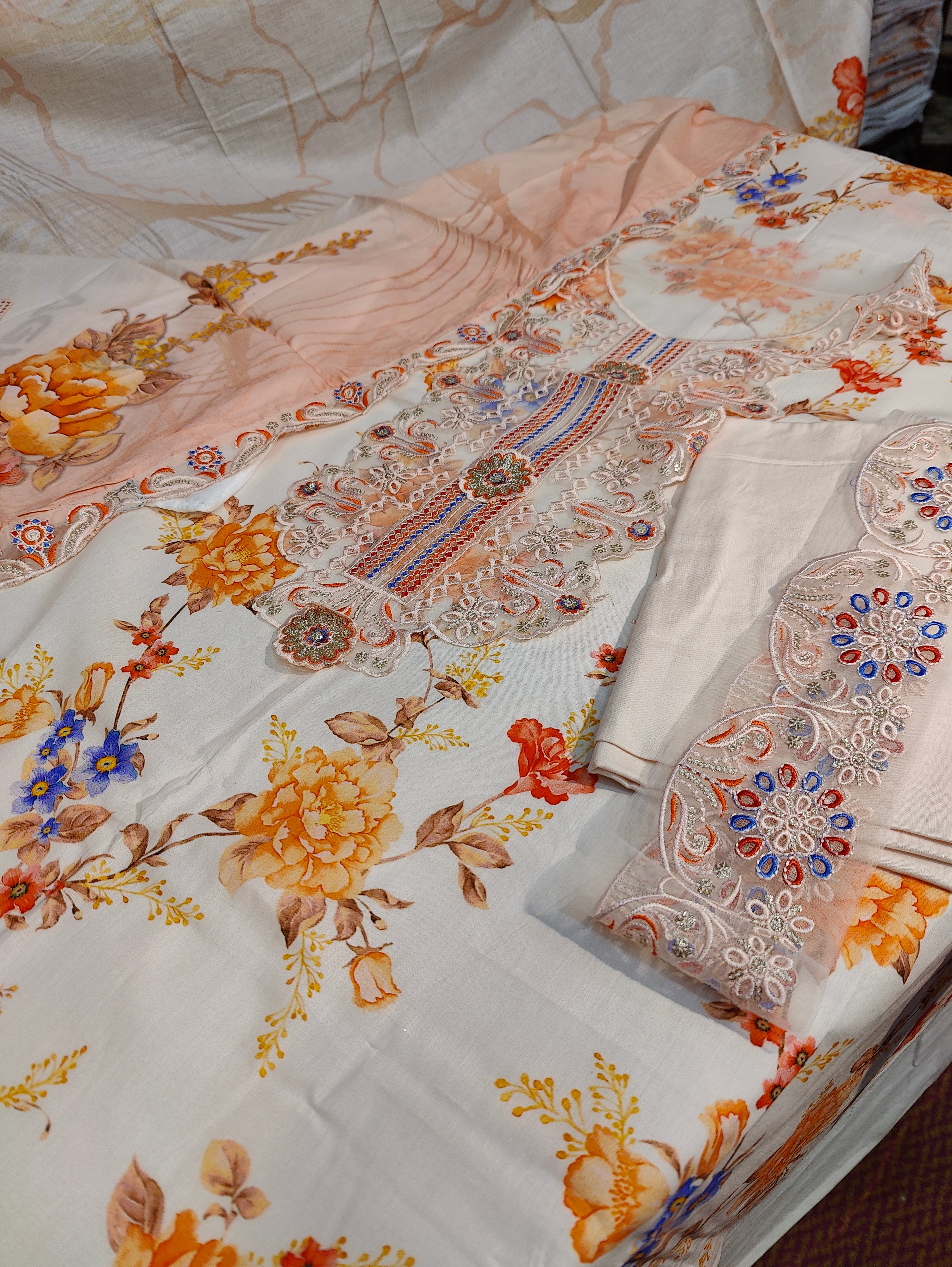 Fatima zehra lawn dupatta