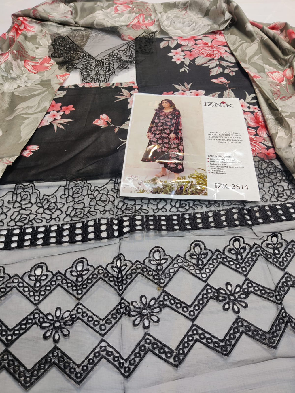 Iznik black pink - Danish Cloth