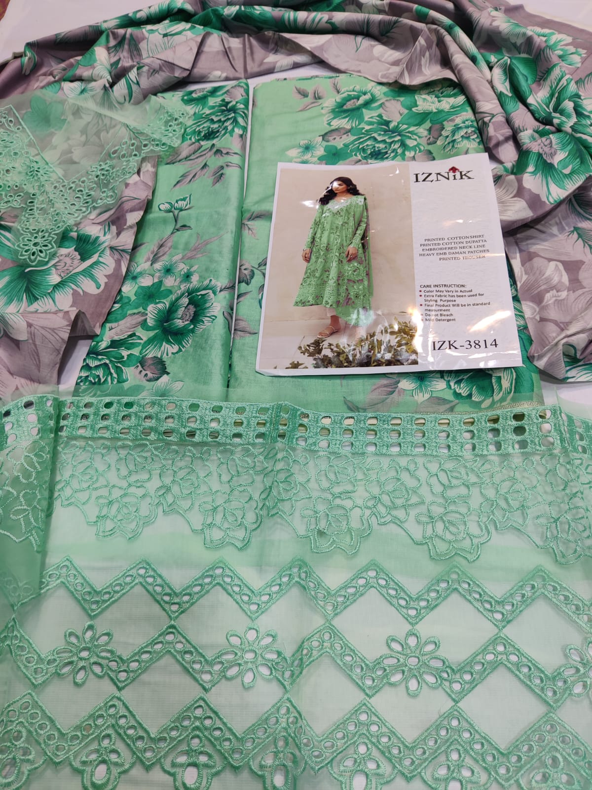 Iznik pista - Danish Cloth