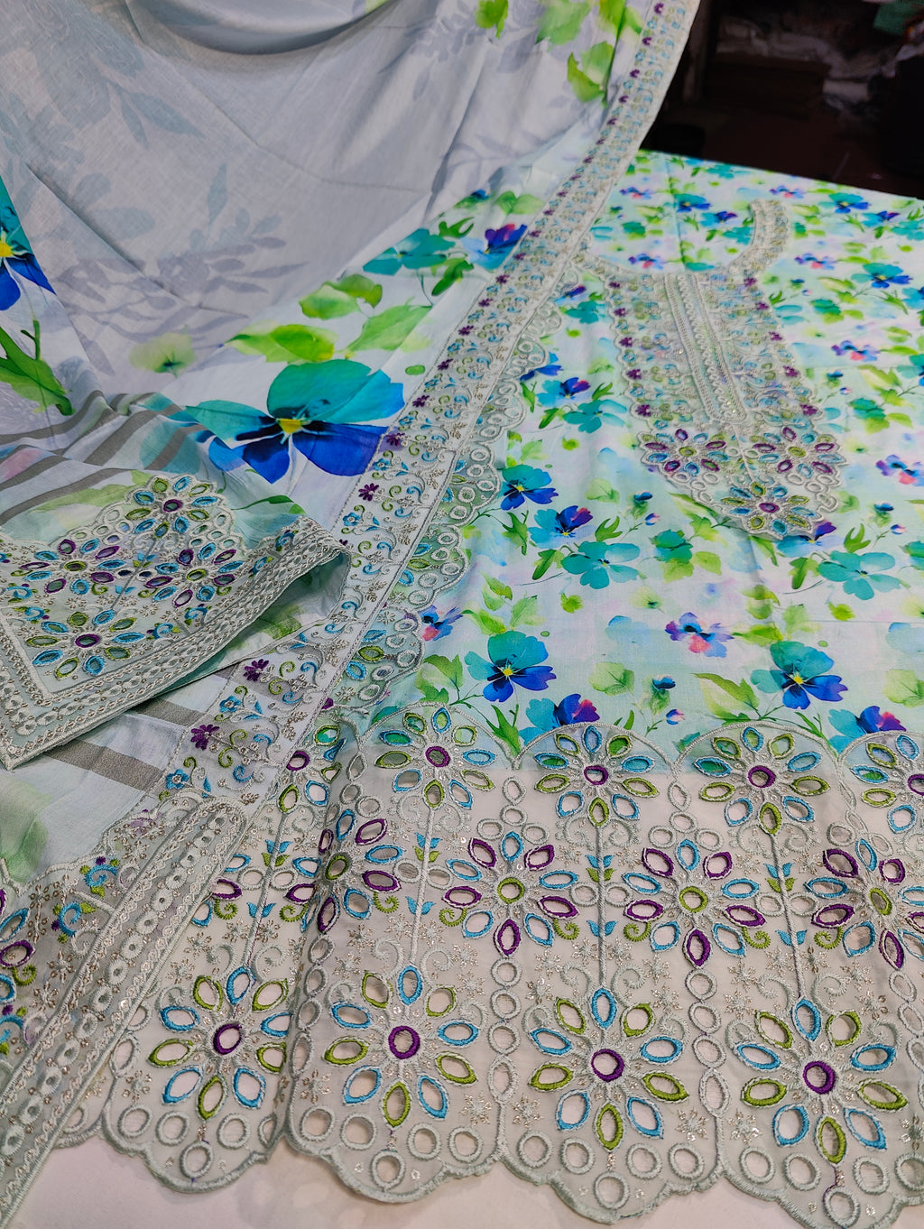 Lawn dupatta